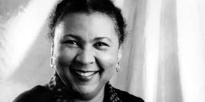 Aux Etats-Unis, mort de l'autrice féministe afro-américaine bell hooks