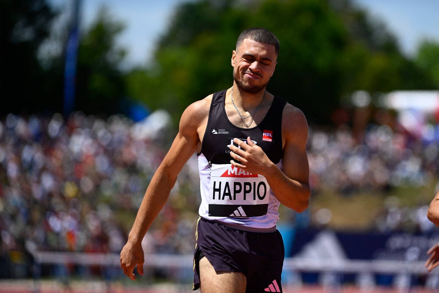 La Fédération française d'athlétisme (FFA) a saisi la justice après des accusations de violences conjugales visant le sélectionné olympique Wilfried Happio, rapportées dans un témoignage par le journal Le Monde. 