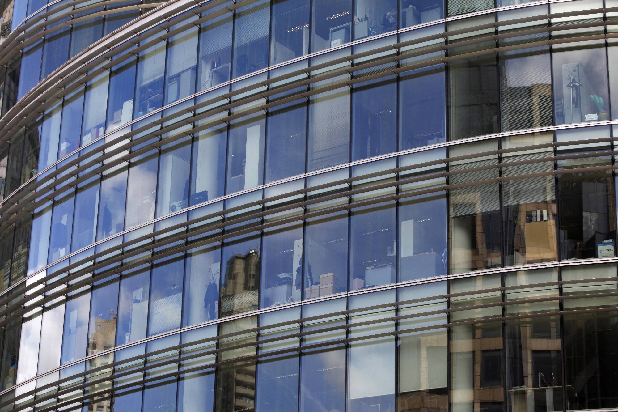 Les bureaux vitrés, des fours en surchauffe de moins en moins adaptés au climat