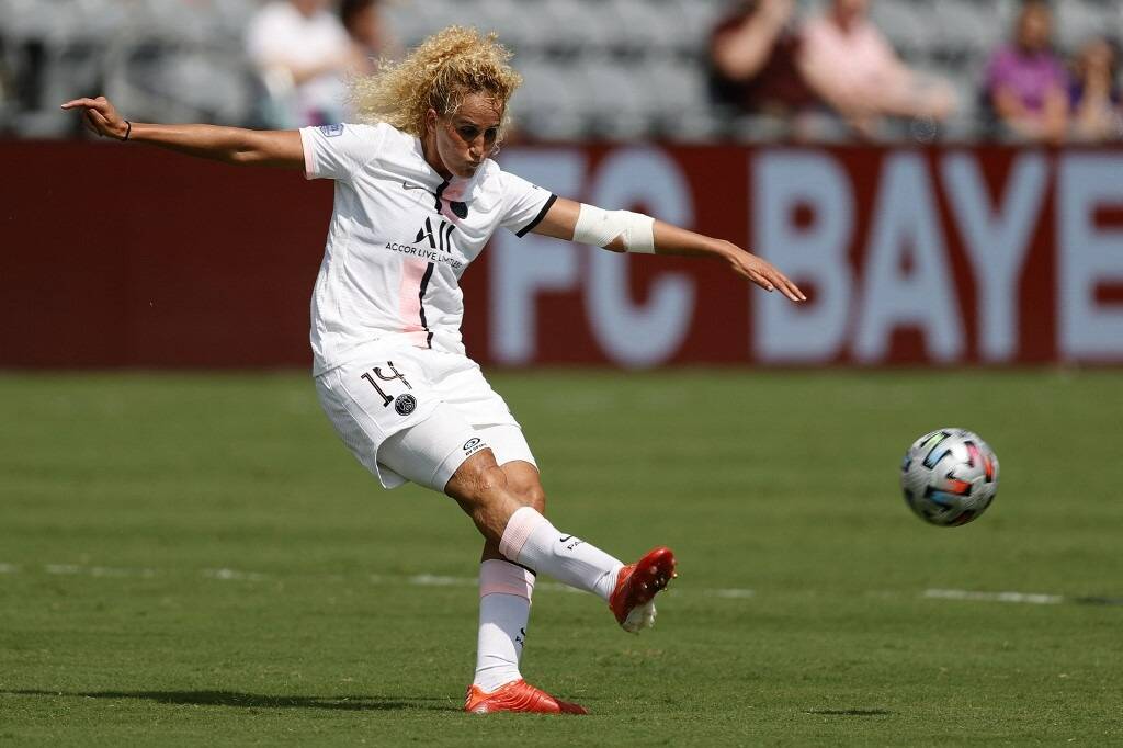 Menaces, insultes, provocations... Quatre mois après son agression, Hamraoui se dit "harcelée" par des coéquipières du PSG