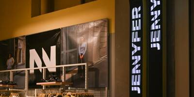 Il y a plusieurs boutiques dans les Alpes-Maritimes et dans le Var: la marque Jennyfer reprise partiellement par le Groupe Beaumanoir