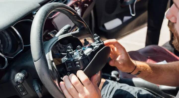 Il a dû annuler ses vacances et les visites à sa famille, cet Azuréen attend depuis six mois de pouvoir faire remplacer ses airbags Takata