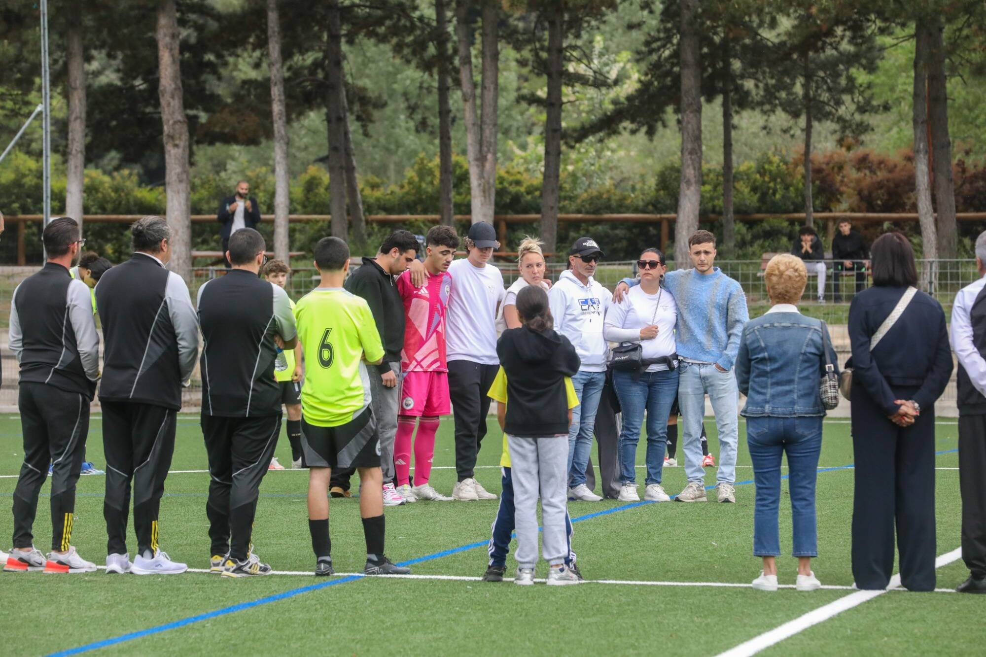 "On s'est promis de protéger nos proches": l'hommage rendu à Lorenzo ce dimanche au stade Pierre-Jaboulet de Carros