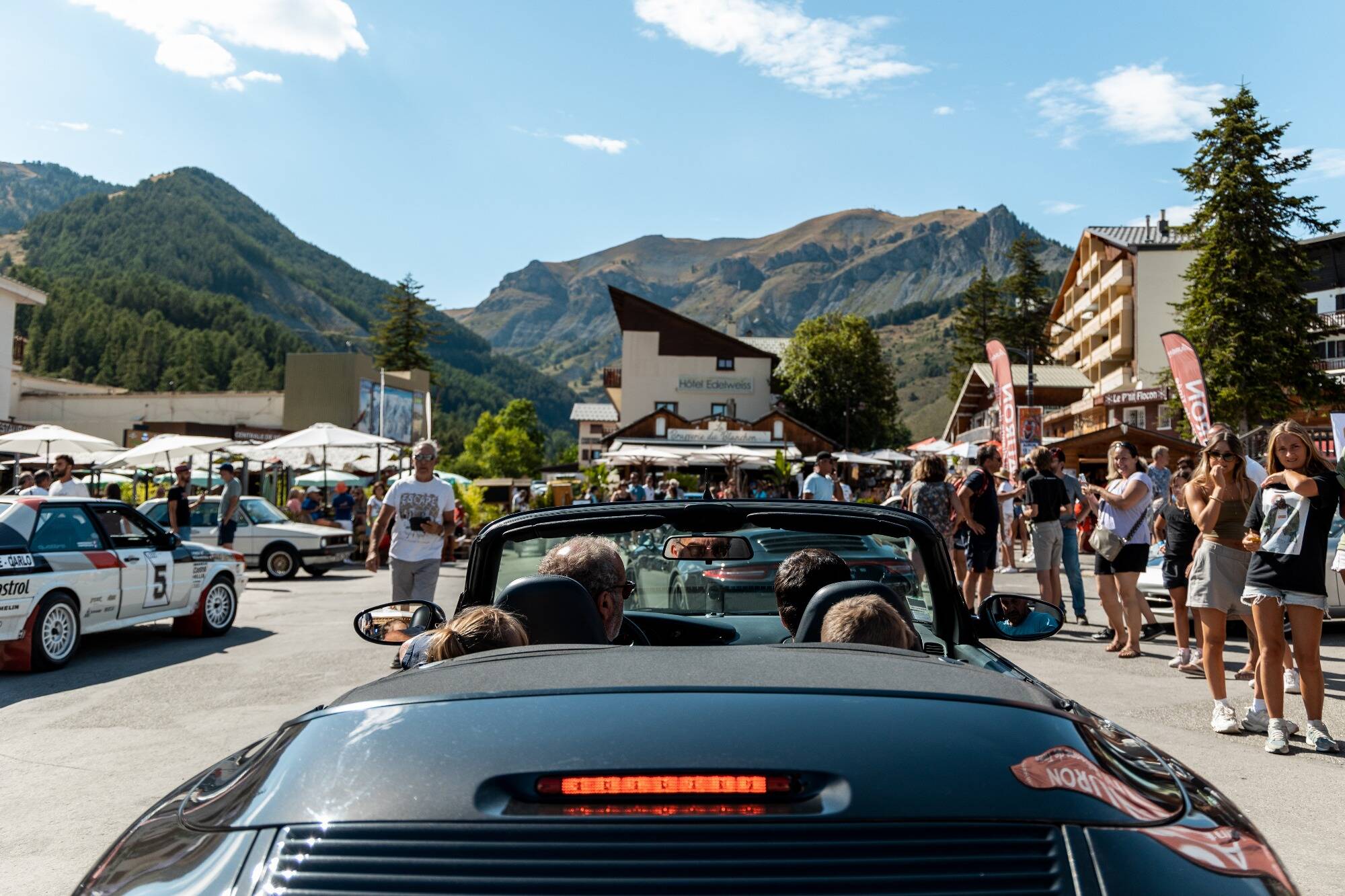 À Auron, défilé de voitures de prestige pour une journée festive et solidaire le 15-août