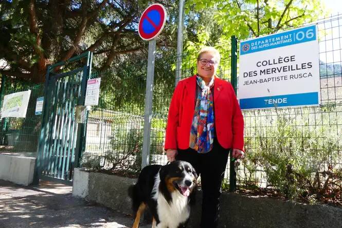 Newton, le chien qui a rejoint le collège Jean-Baptiste Rusca à Saint-Dalmas-de-Tende