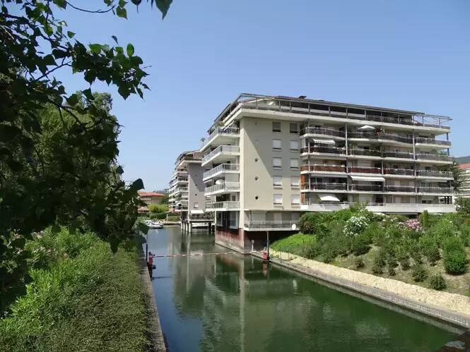 "En passant par nous, ils auraient évité ce genre de problème": les dirigeants de la plateforme MorningCroissant taclent les retraités, victimes d'un squatteur à Mandelieu