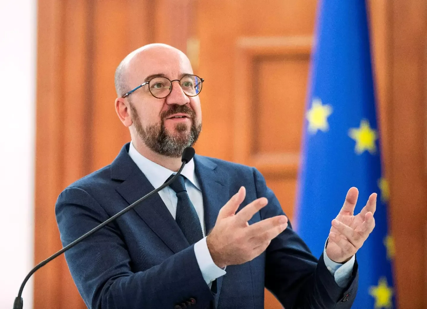Guerre en ukraine: en visite surprise à odessa, le président du conseil européen forcé de s'abriter à cause de frappes