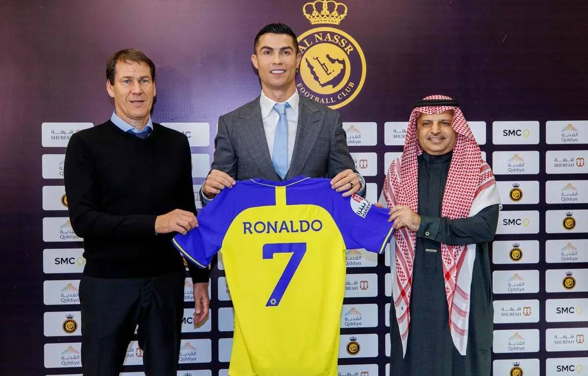 "Ce sont les frères de MBS qui ont suggéré l'accord"... On connait le montant que touchera Cristiano Ronaldo au club Al-Nassr en Arabie Saoudite