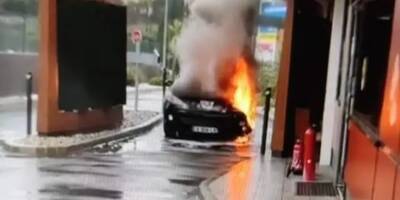 Une voiture prend feu au 
