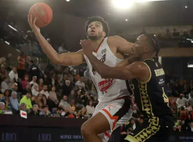 Betclic Elite: la Roca Team huée par ses supporters à Gaston-Médecin après sa défaite face au Mans