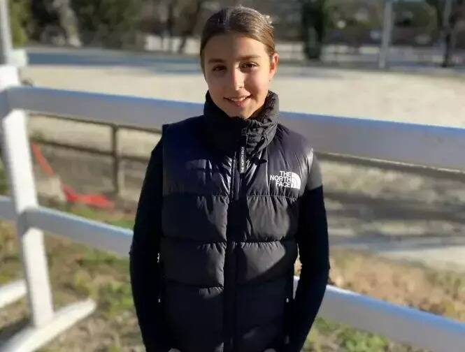 À 12 ans, cette petite Azuréenne décroche son premier titre de championne de France P2 d'équitation