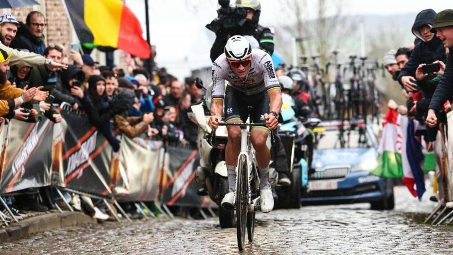 Le Néerlandais Mathieu van der Poel est devenu le septième coureur de l'histoire à remporter le Tour de Flandres pour la troisième fois dimanche à Audenarde en s'imposant dans des conditions apocalyptiques, à l'issue d'un raid solitaire de 44 kilomètres.