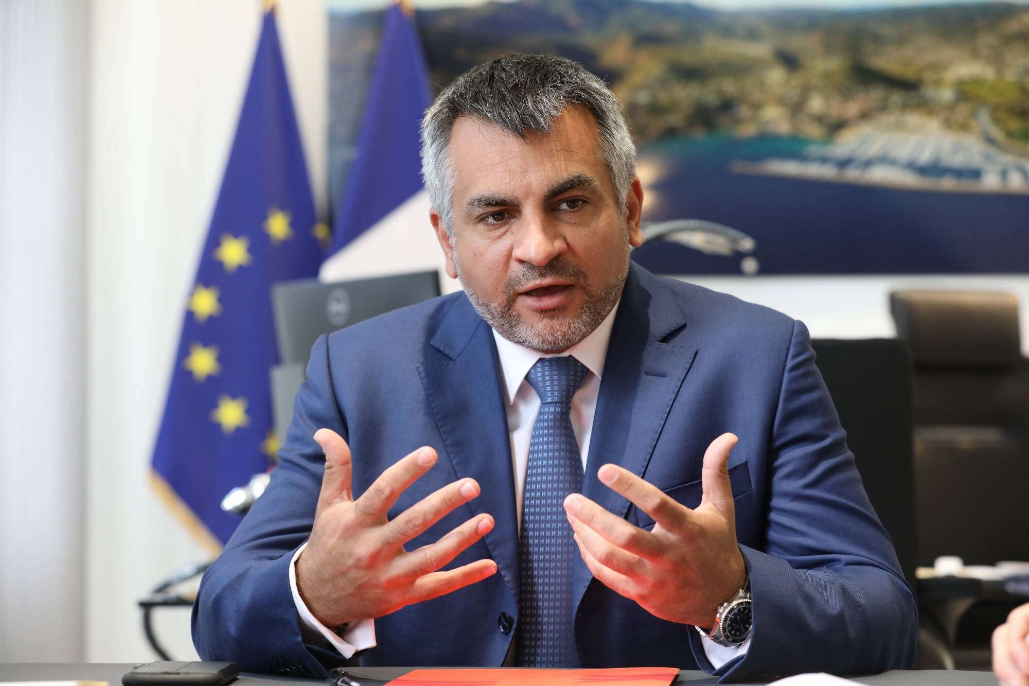 Panne d'électricité dans les Alpes-Maritimes: le maire de Mandelieu veut "châtier comme il se doit les misérables responsables de cet acte criminel"