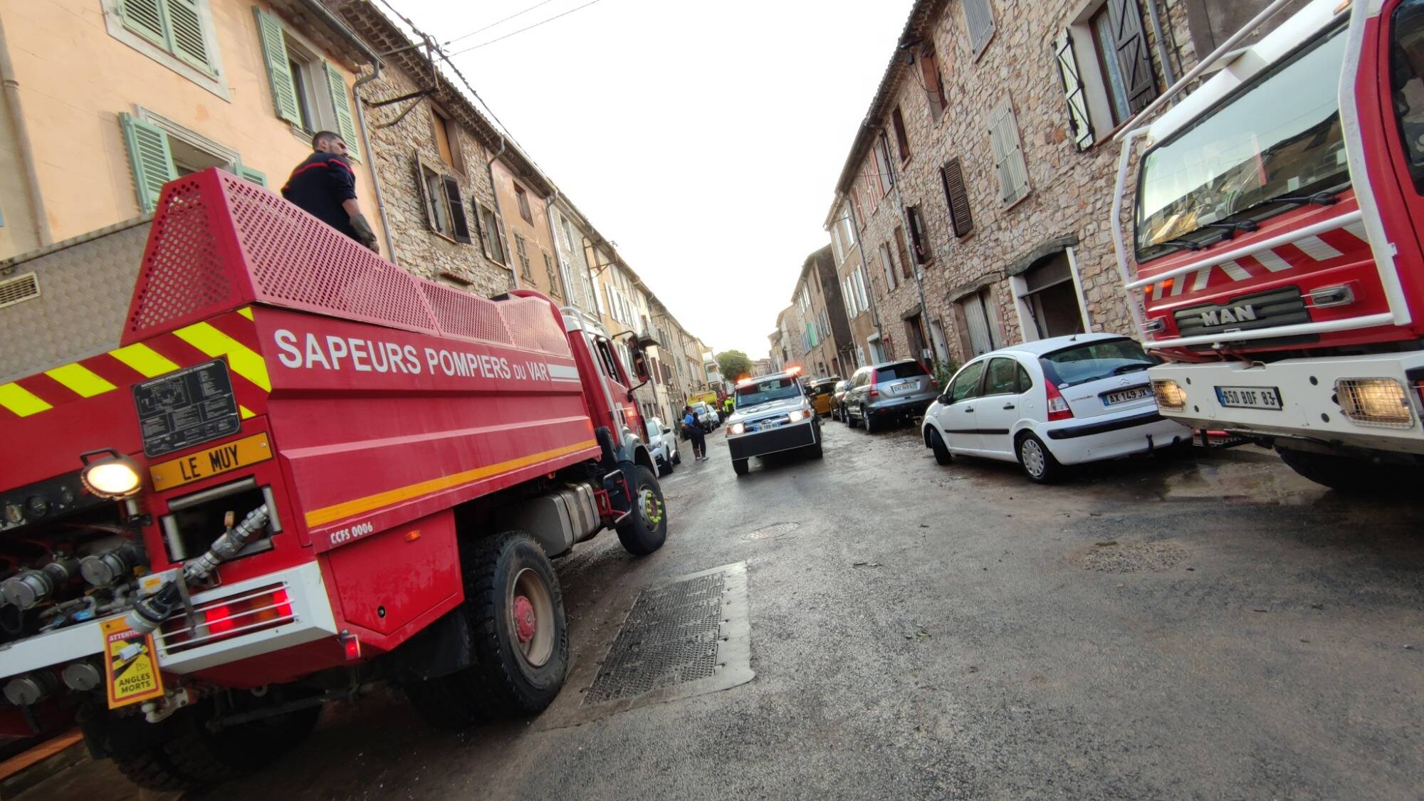 Un père et son fils mis en examen après la mort d'un homme lors d'une rixe à Pignans