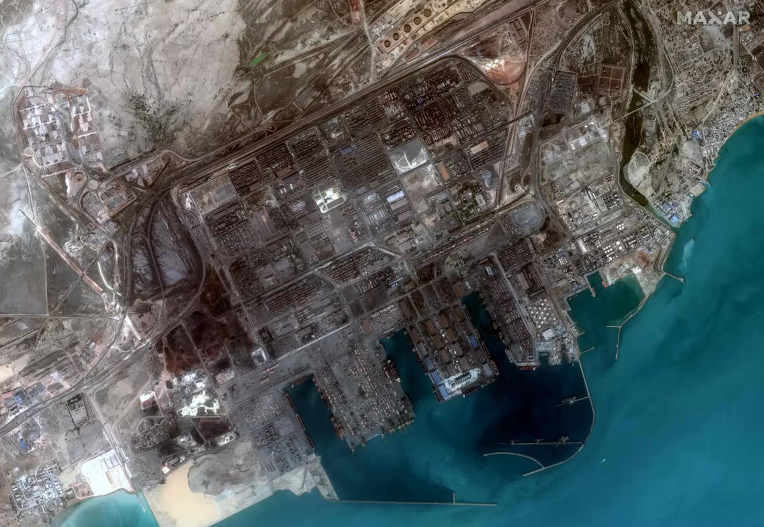 Iran: au moins trois morts et 10 blessés dans l'incendie d'un complexe pétrochimique