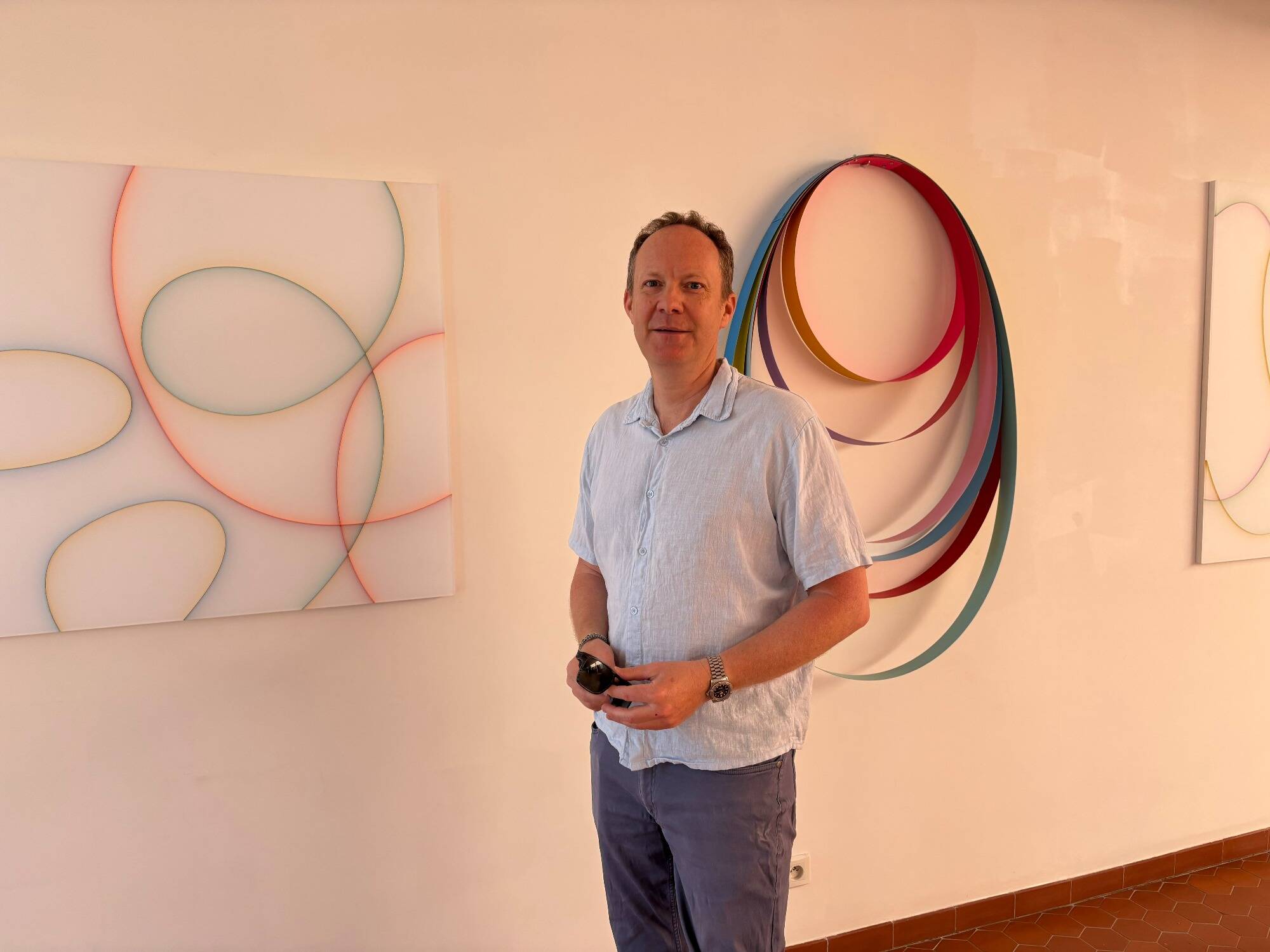 Il s'inspire de la musique: venez découvrir les oeuvres originales de l'artiste britannique Tom Henderson à Salernes