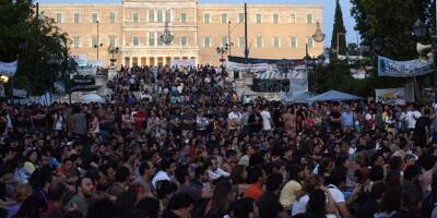 Plus de 40.000 personnes manifestent à nouveau en raison de la catastrophe ferroviaire en Grèce
