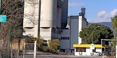 Fermeture de l'usine Lafarge à Contes: la direction met en cause la baisse d'activité et l'empreinte carbone