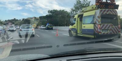 Plusieurs kilomètres de bouchons sur l'autoroute A8 après un accident à Villeneuve-Loubet
