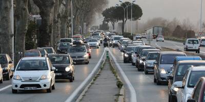 VIDEO. Des kilomètres de bouchons à la sortie de Nice, l'impressionnant exode avant le confinement du week-end