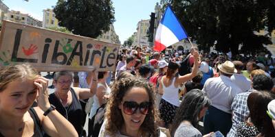Plus d'un millier de personnes mobilisées dans Nice contre la vaccination obligatoire et le pass sanitaire