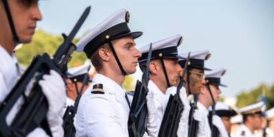 La Marine commémore les vieilles batailles pour se préparer au combat naval