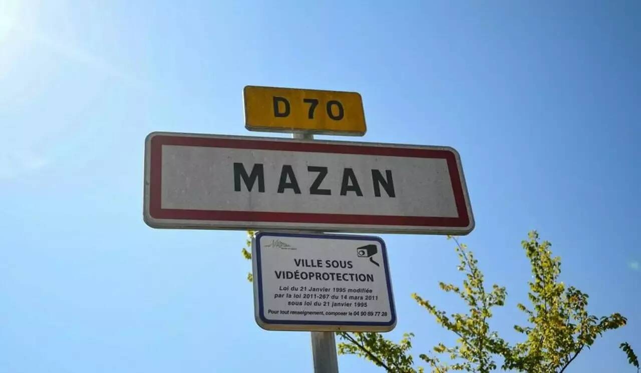 Viols de Mazan: après ses propos controversés, le maire de la commune présente ses excuses