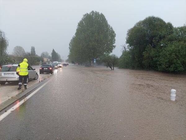 Il a tellement plu mardi dans le Var que ce seul orage aurait pu éteindre l'incendie
