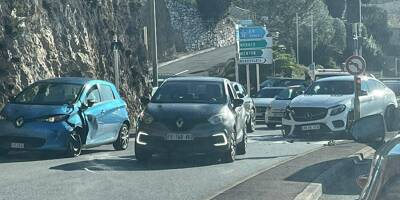 Gros ralentissements sur la moyenne corniche après un accident de la circulation à Cap d'Ail ce mardi matin