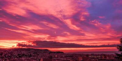 Vos plus belles photos du ciel couleur zinzolin sur la Côte d'Azur et dans le Var de ce mercredi matin
