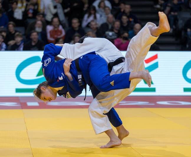 "Cette fille, c'est un chewing-gum": éliminée du Grand Slam de Paris, la judokate varoise Chloé Devictor a tout donné