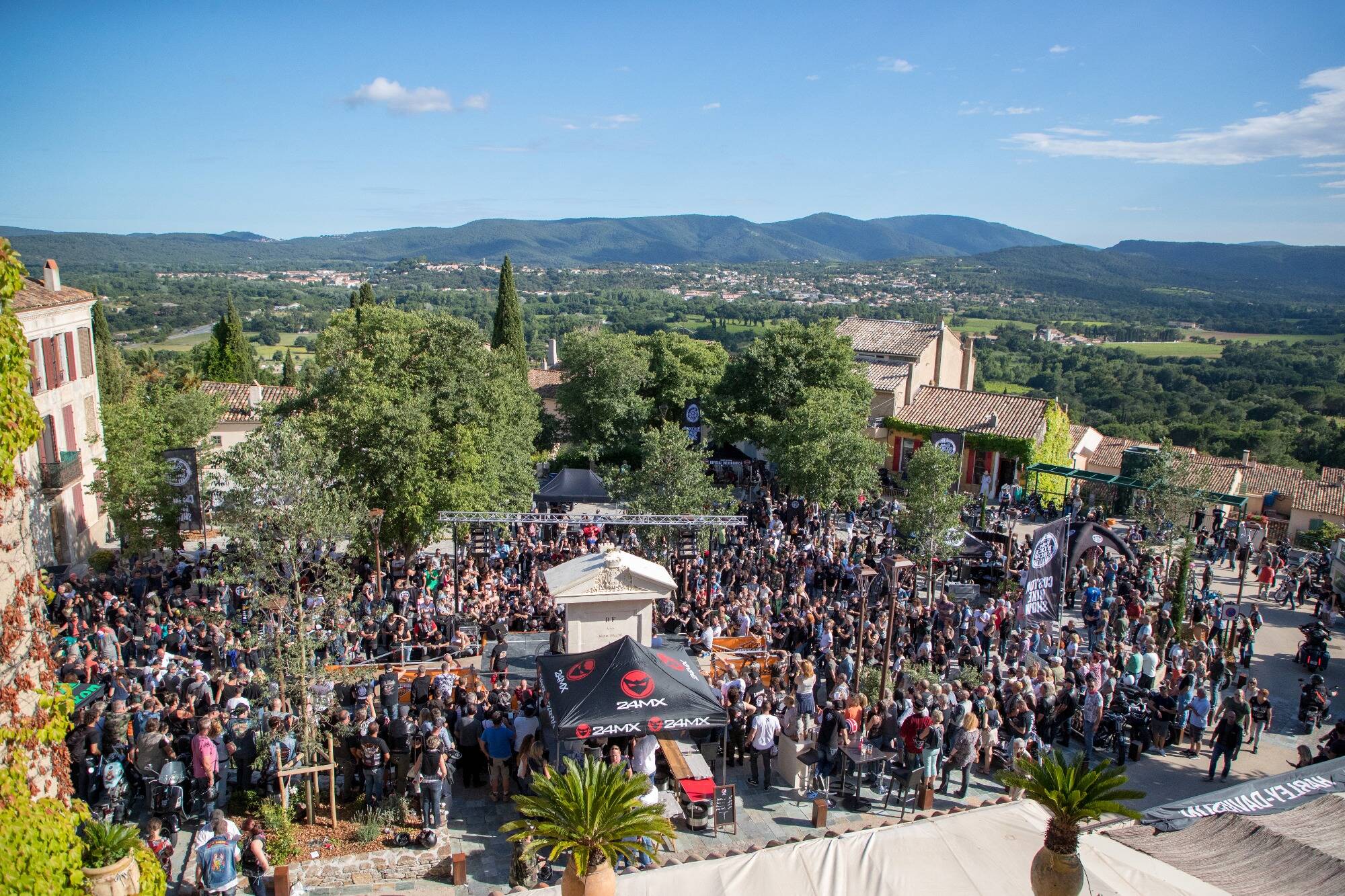 À quelques jours du lancement de la saison, les professionnels s'attendent à une année touristique record à Grimaud
