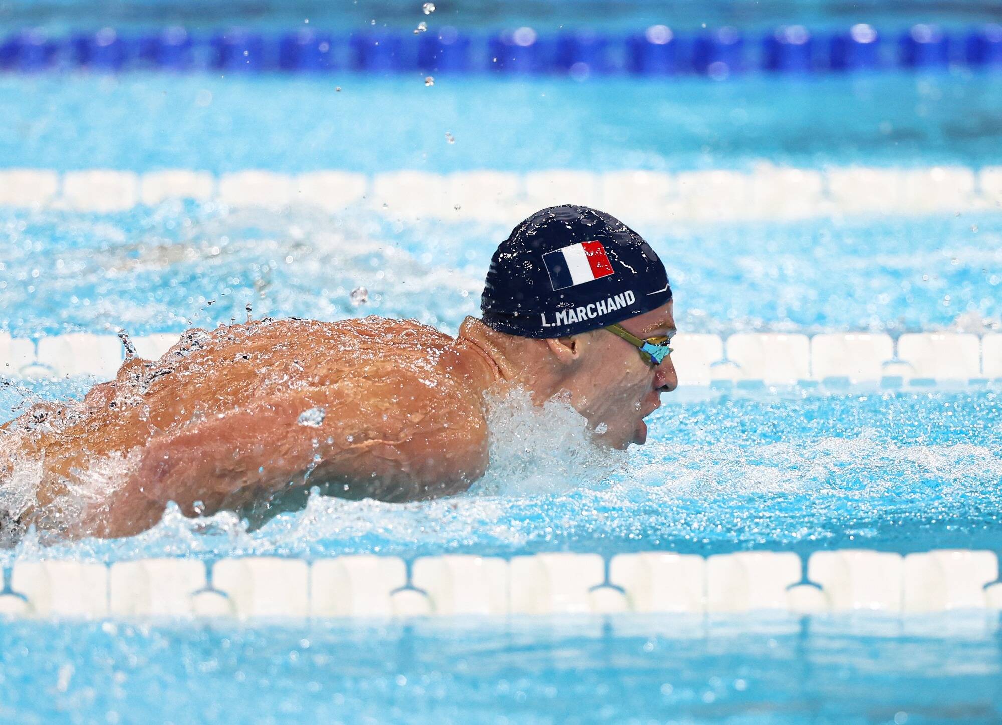 JO-2024: quadruplé en or pour Léon Marchand, qui remporte le 200 m quatre nages et entre dans la légende du sport français