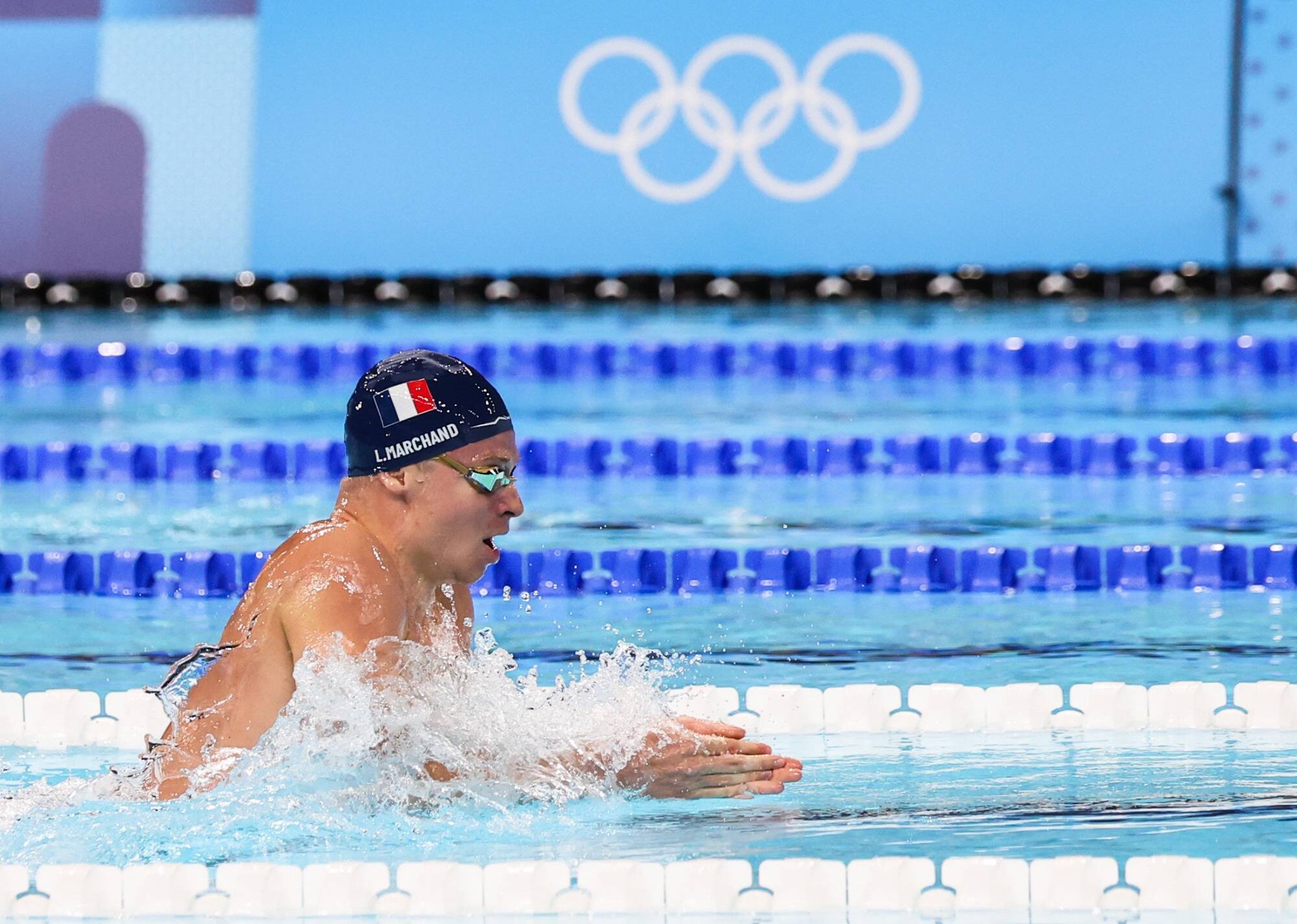 JO-2024: Léon Marchand décroche sur 200 m brasse son deuxième or de la journée