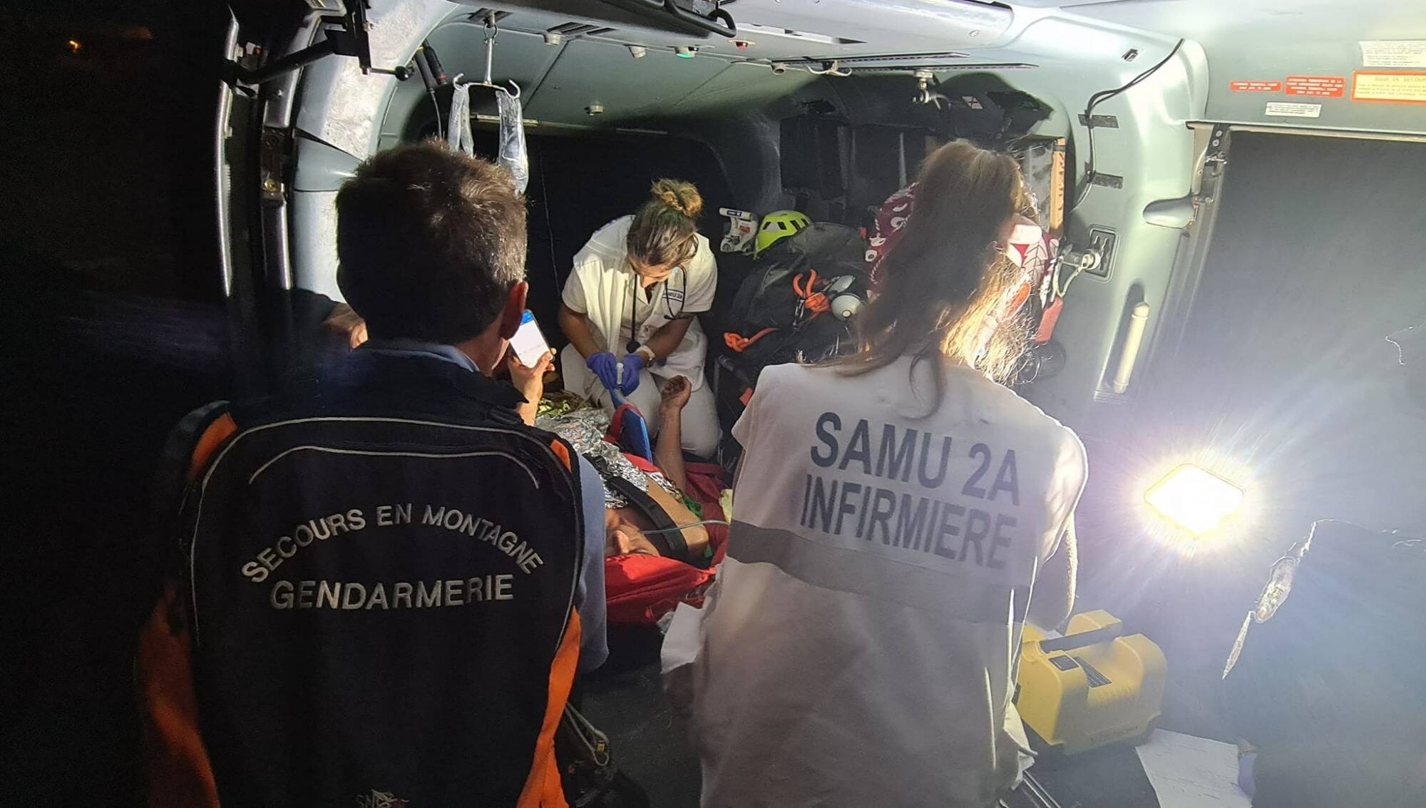 Il abandonne le GR20 au bout de 300 mètres après avoir chuté en installant son hamac