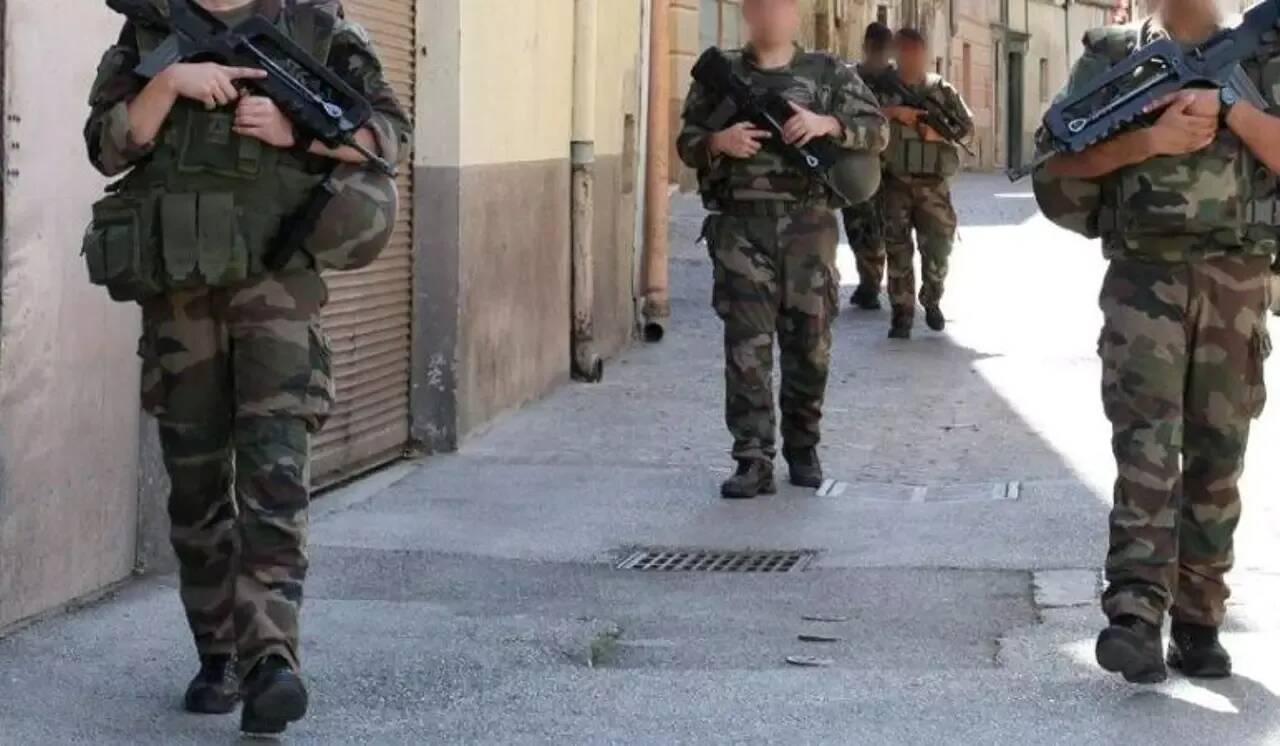 La France passe en alerte "urgence attentat": quels sont les différents niveaux du plan Vigipirate?