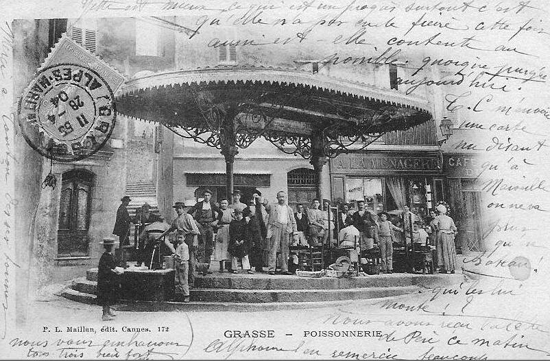 Il y est né et il y a travaillé toute sa vie: René est la mémoire de cette place historique de Grasse