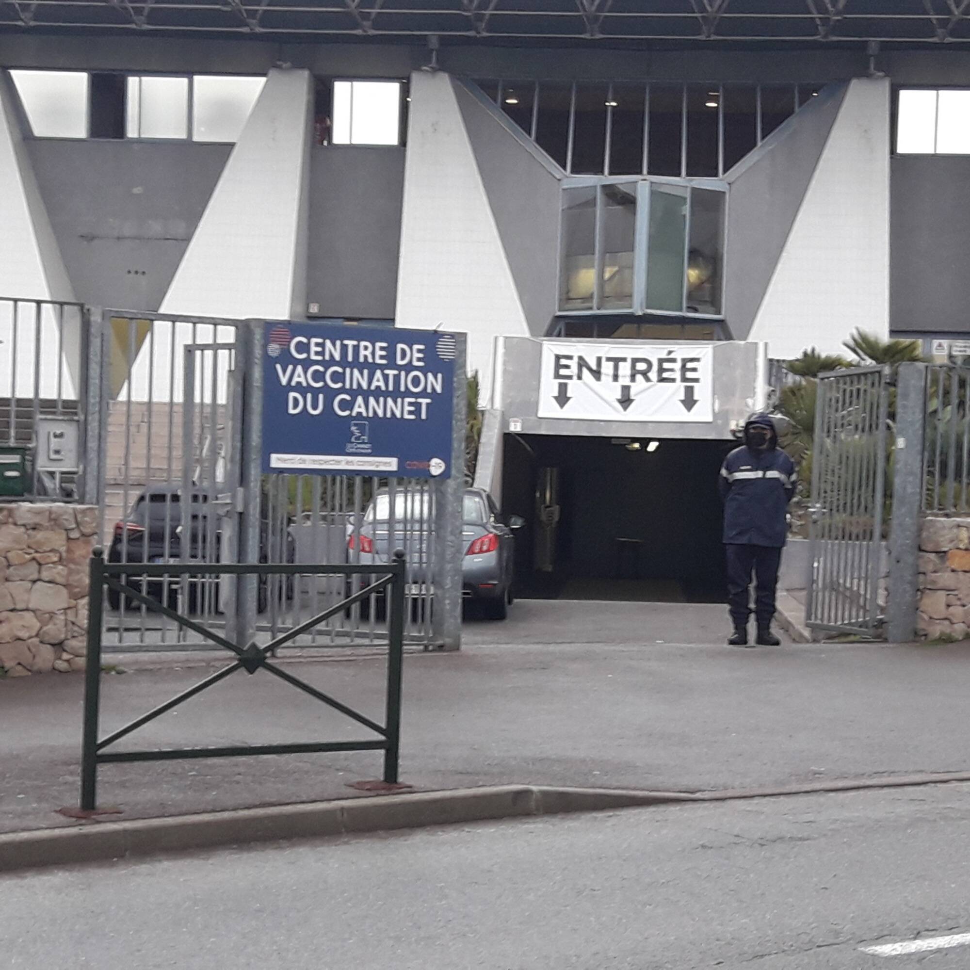 Centre De Vaccination La Palestre Le Cannet La vaccination pour les 50-64 ans présentant un risque particulier a débuté  au Cannet - Nice-Matin