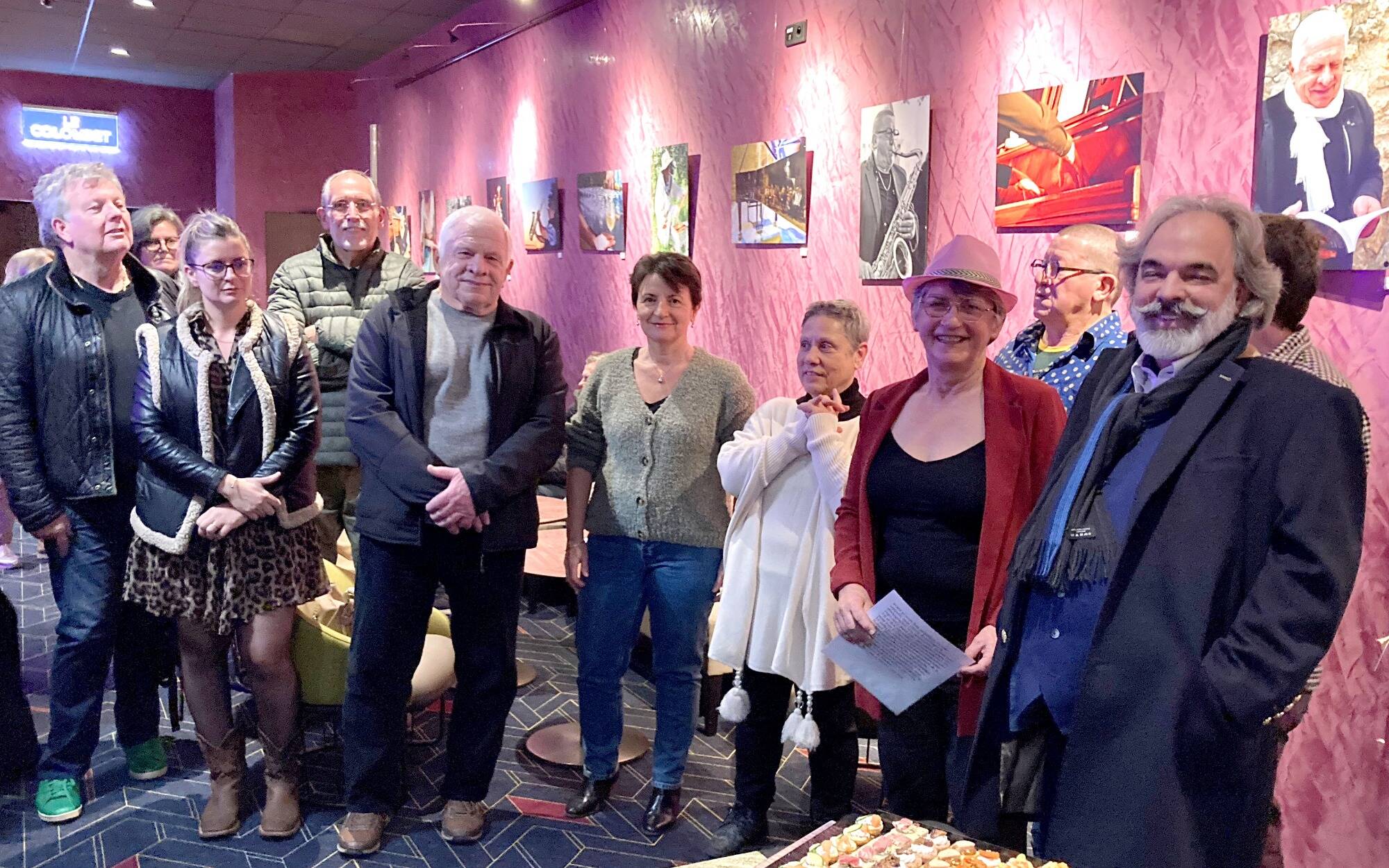 Notre journaliste Martine Maury vous fait voyager entre terroir et tradition avec cette exposition de clichés au casino de Sanary