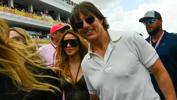 Tom Cruise et Shakira aperçus ensemble au GP de Miami, sont-ils en couple?