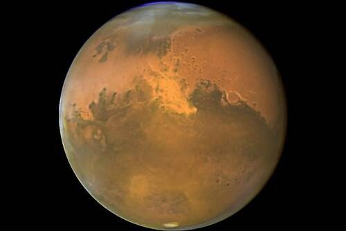 Mars va disparaître derrière la Lune ce jeudi matin à l'aube, un phénomène rare que vous pourrez suivre en direct avec l'Observatoire de Nice