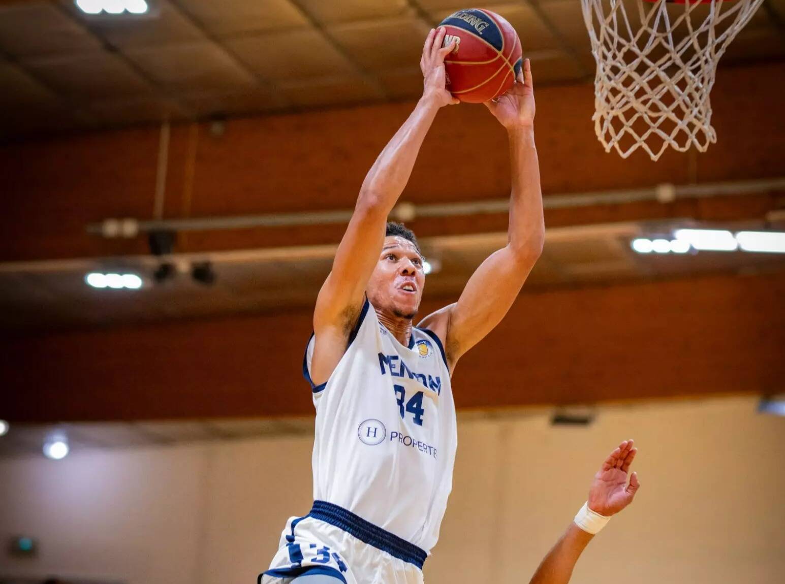 Le Menton Basket atomise Fos en ouverture du championnat de National 3