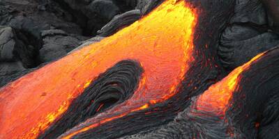 Rare éruption de lave d'un volcan très longtemps endormi en Islande