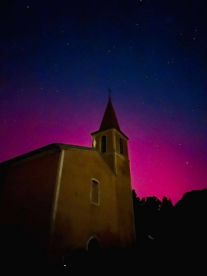 Vos photos les plus spectaculaires des aurores boréales dans le ciel des Alpes-Maritimes et du Var