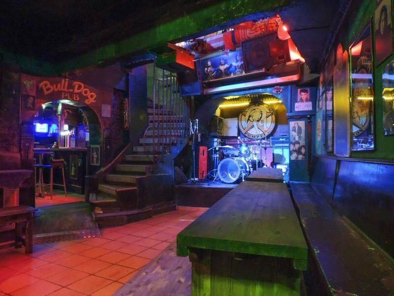 Mis en cause par "Balance ton bar", un célèbre établissement du Vieux-Nice réagit et annonce des mesures