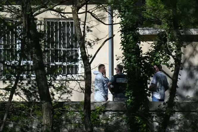 Hallucinations auditives, traitement antipsychotique... ce que l'on sait sur le profil psy du tueur dans une mosquée du Gard