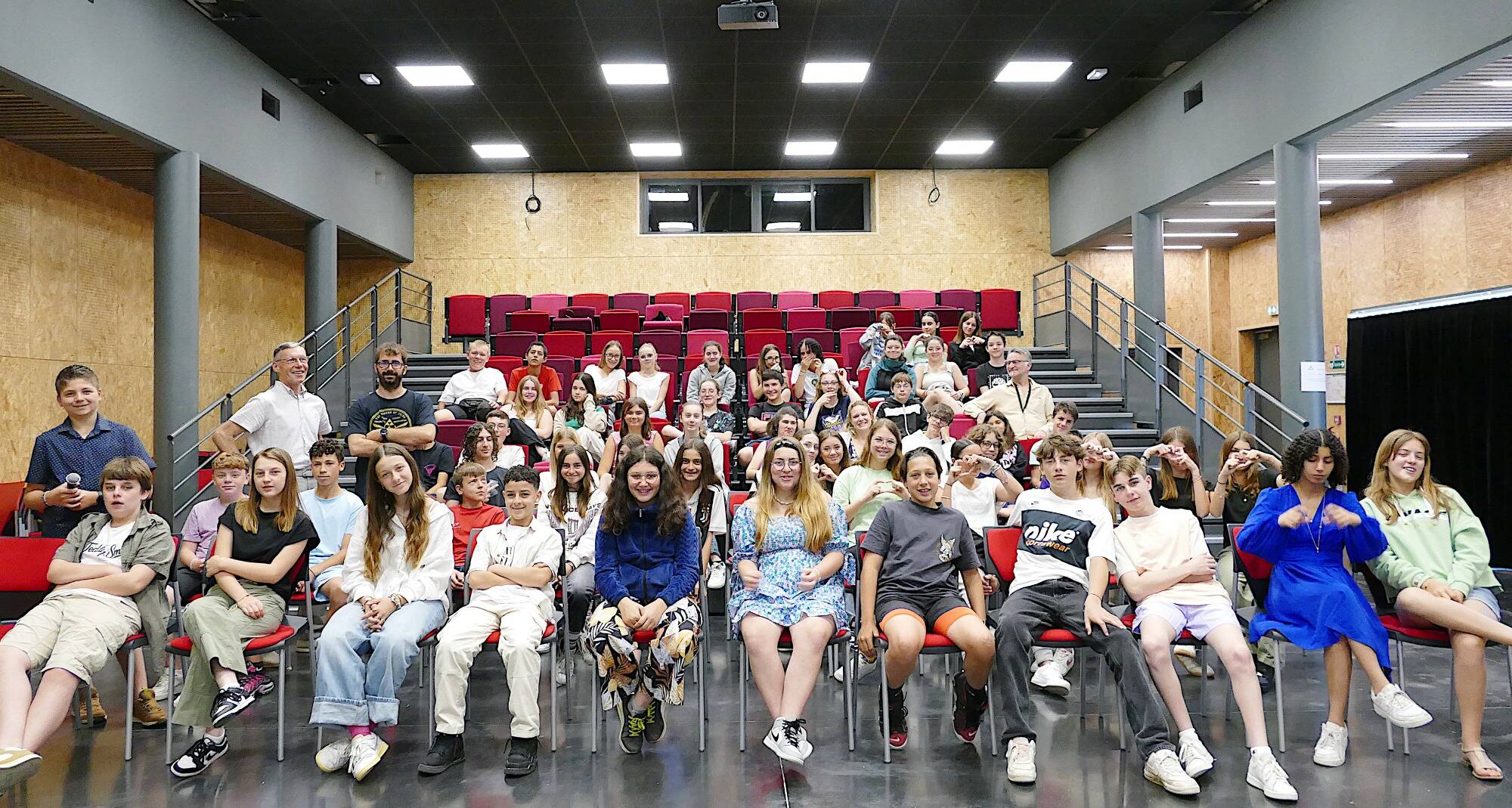 Comment ces collégiens du Haut-Var s'impliquent contre toutes les formes de harcèlement scolaire