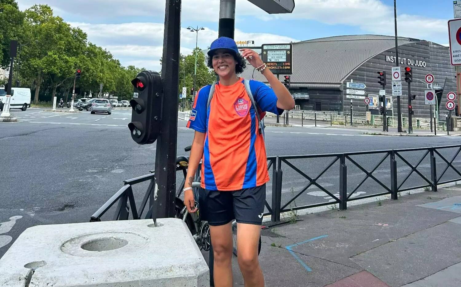 De Nice à Paris à pied: une jeune Azuréenne boucle son défi hors du commun en hommage à sa mère