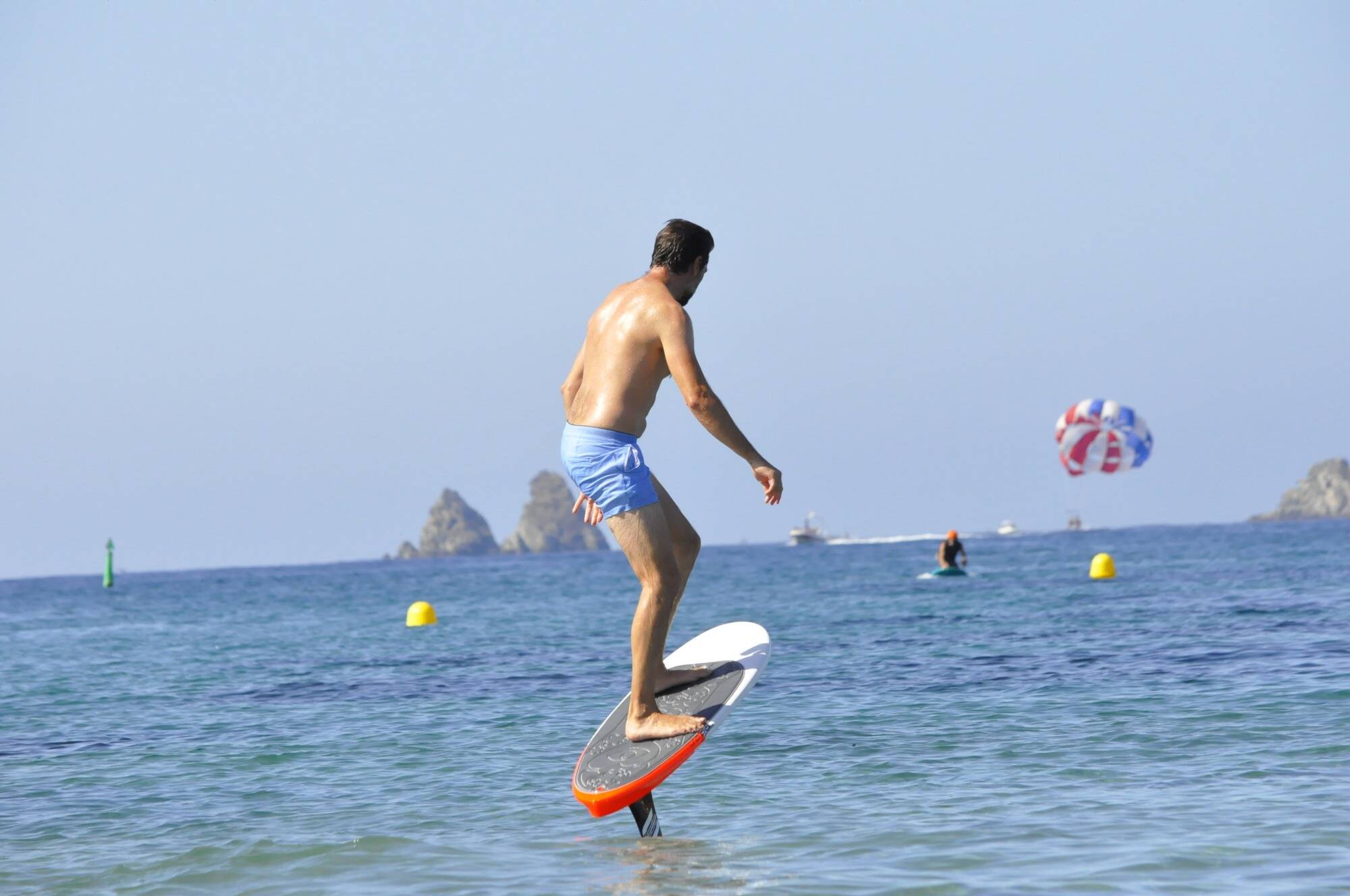 "C'est un petit marché mondial": l'entreprise Vogamarine produit des planches et foils haut de gamme à La Seyne