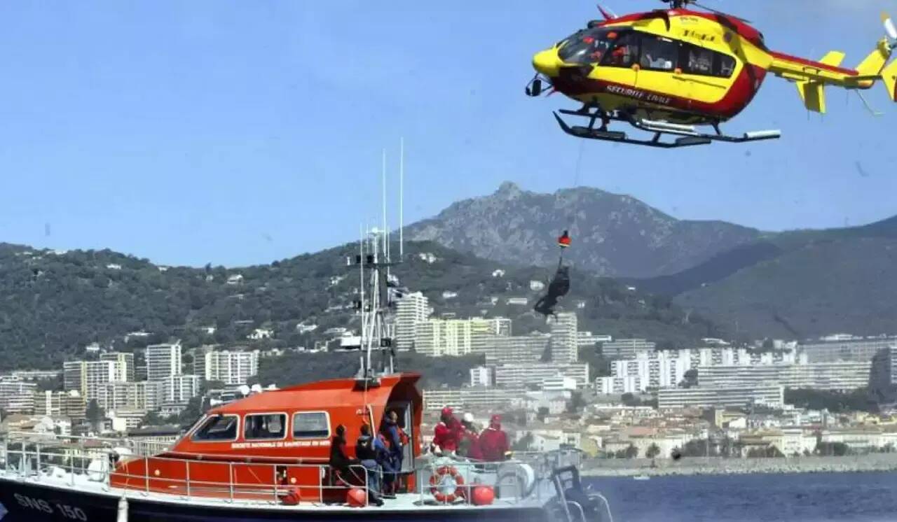 Un important dispositif de recherches déployé au large de Menton pour retrouver un pêcheur